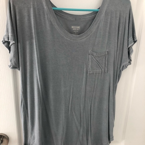 plain tee - Picture 1 of 2